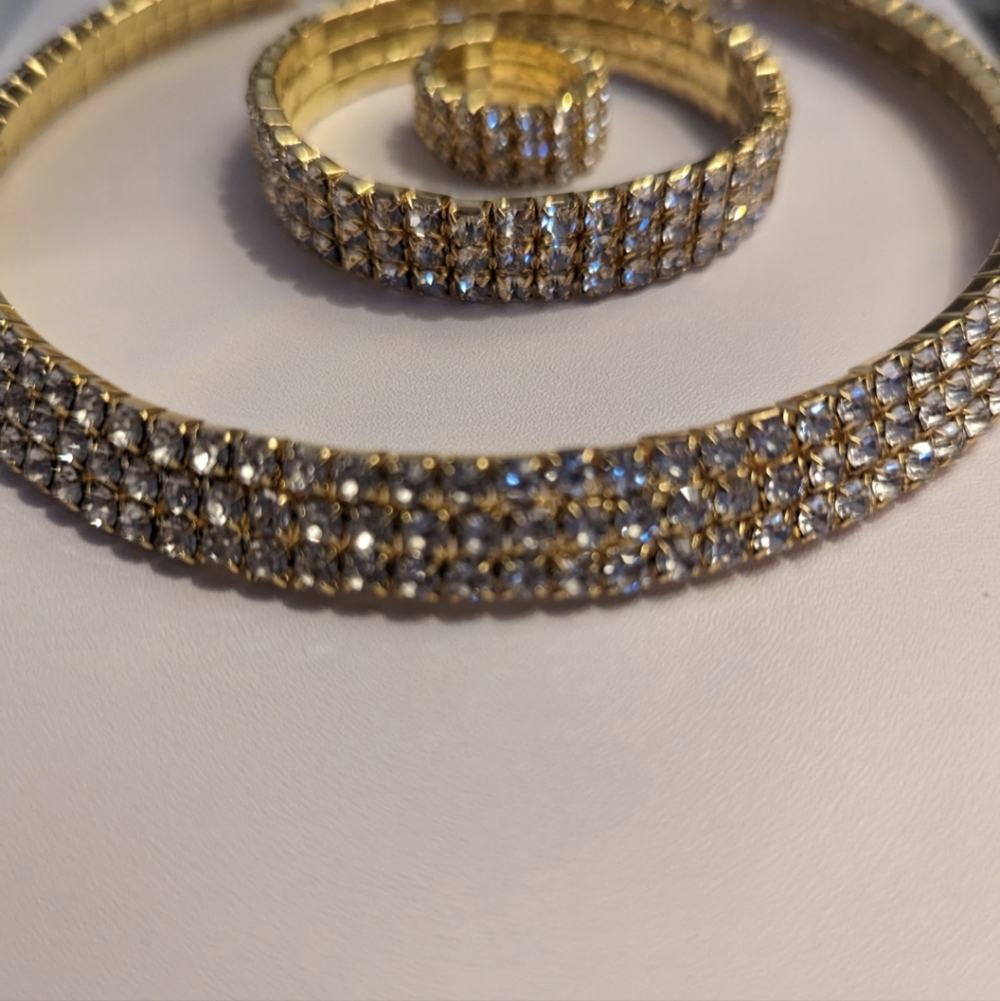 Gorgeous Jewelry Set